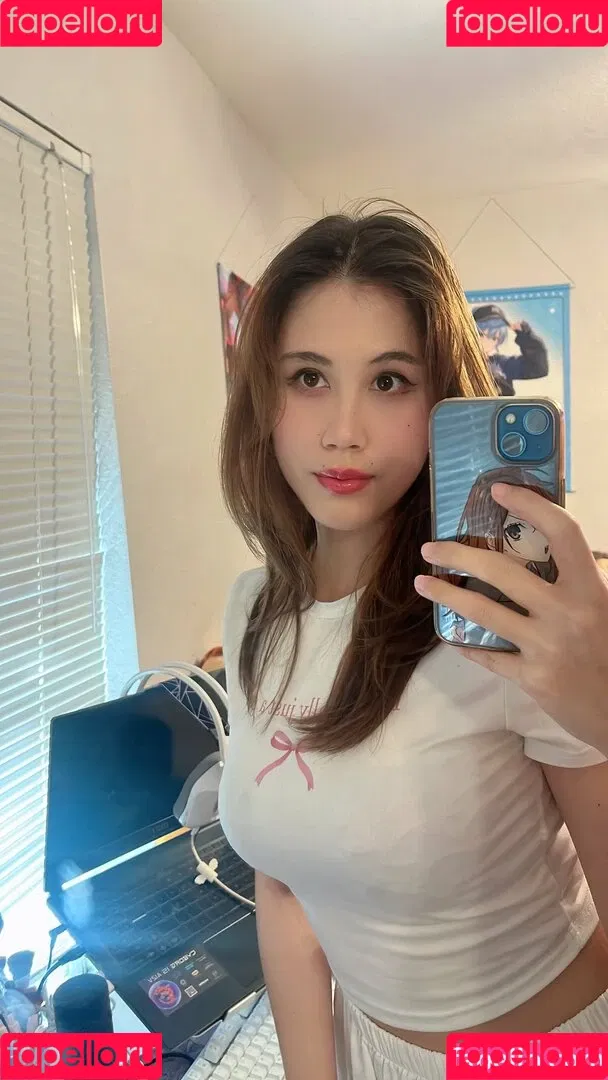 Kura Onee-san / kurasushi_usa / lewdgami Onlyfans Photo Gallery 