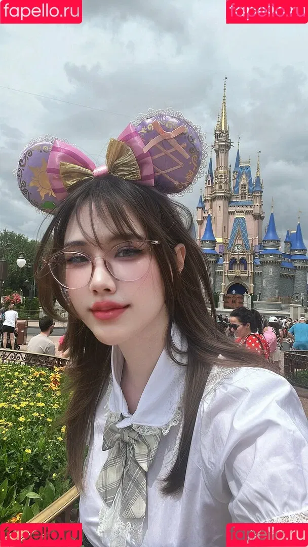 Kura Onee-san / kurasushi_usa / lewdgami Onlyfans Photo Gallery 