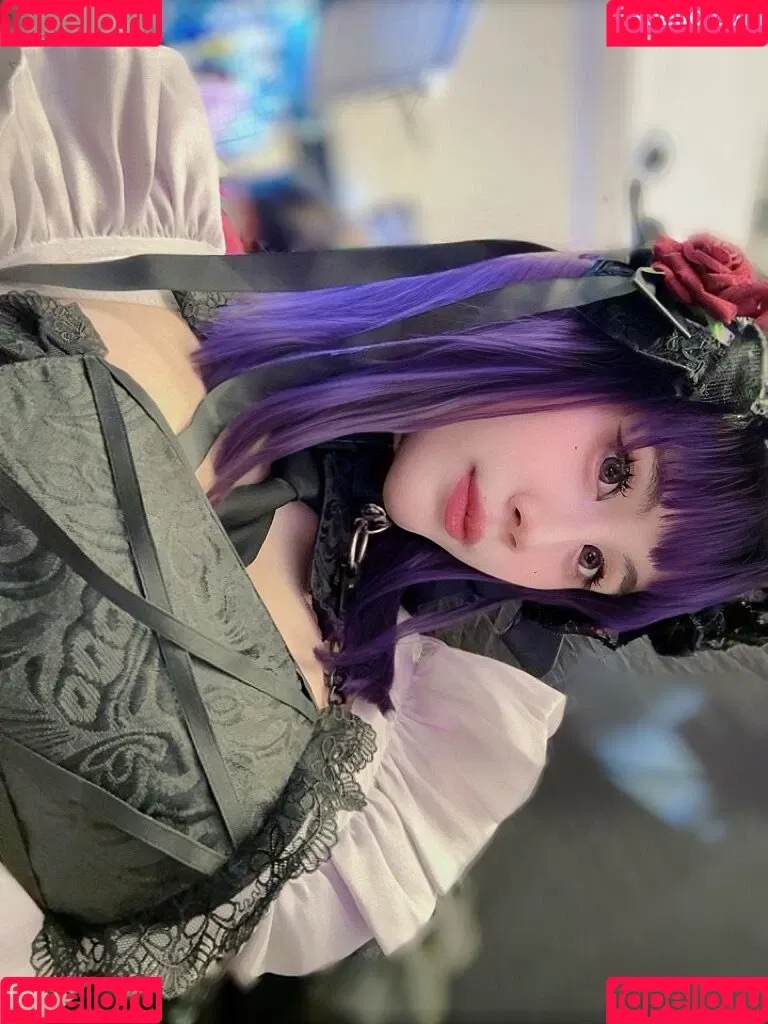 Kura Onee-san / kurasushi_usa / lewdgami Onlyfans Photo Gallery 