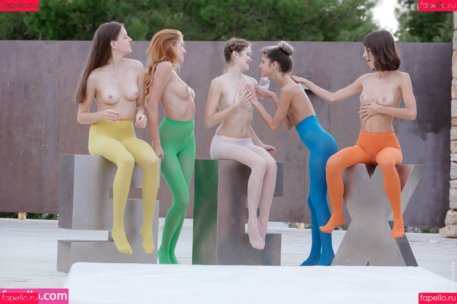 Michelle H. aka The Red Fox / ne_prosto_lisa / redfoxofficial Onlyfans Photo Gallery 