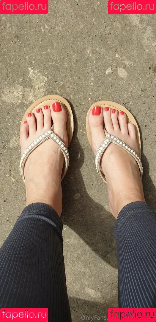 feet.marina Onlyfans Photo Gallery 