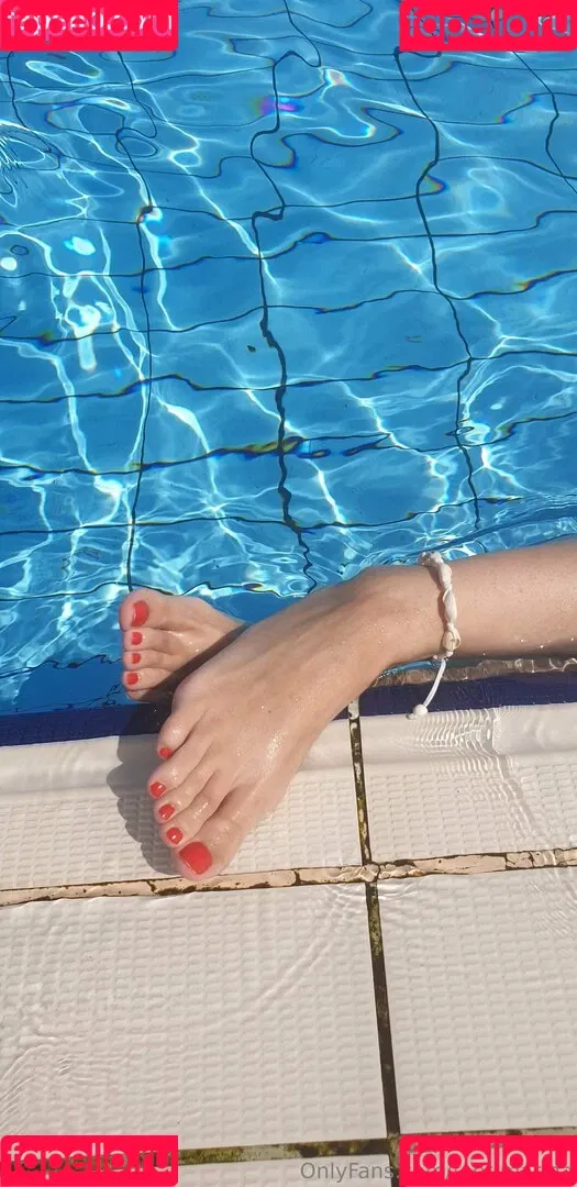 feet.marina Onlyfans Photo Gallery 