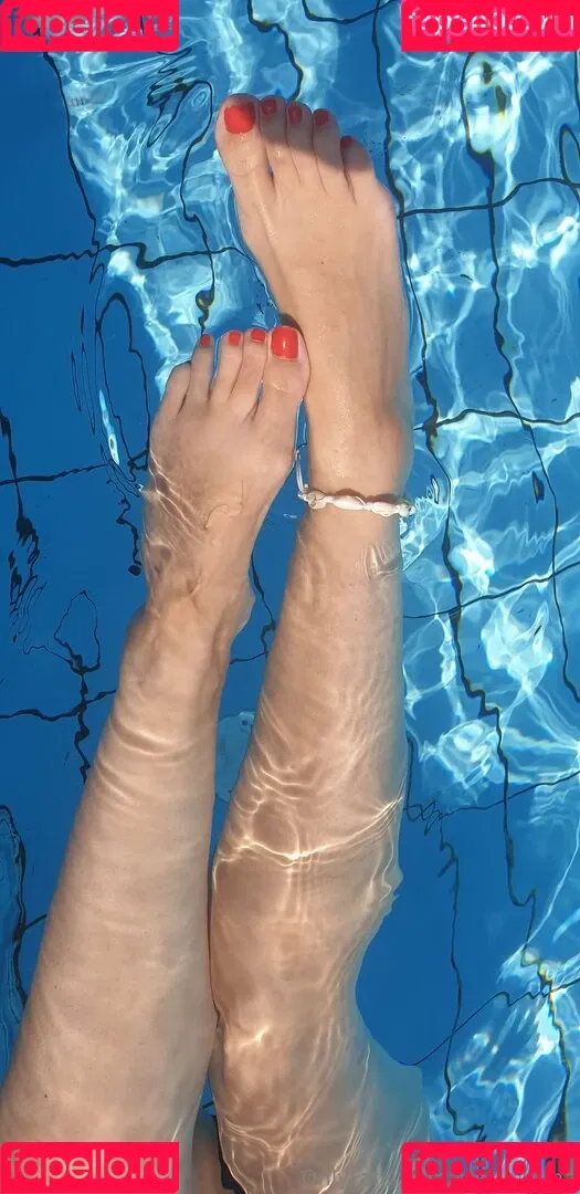 feet.marina Onlyfans Photo Gallery 