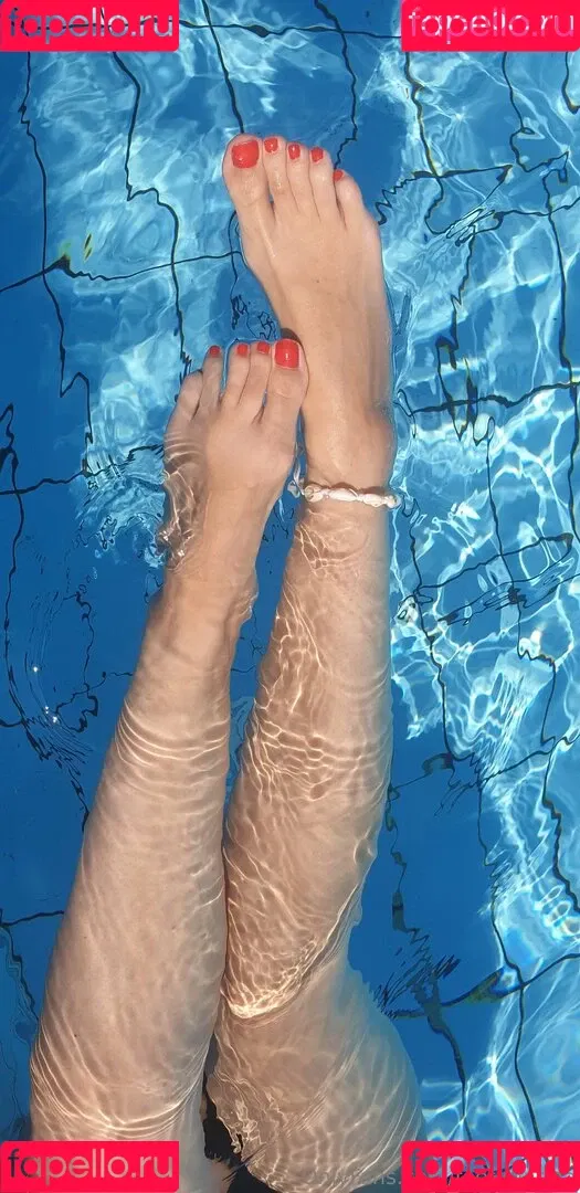 feet.marina Onlyfans Photo Gallery 
