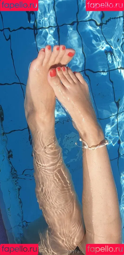 feet.marina Onlyfans Photo Gallery 