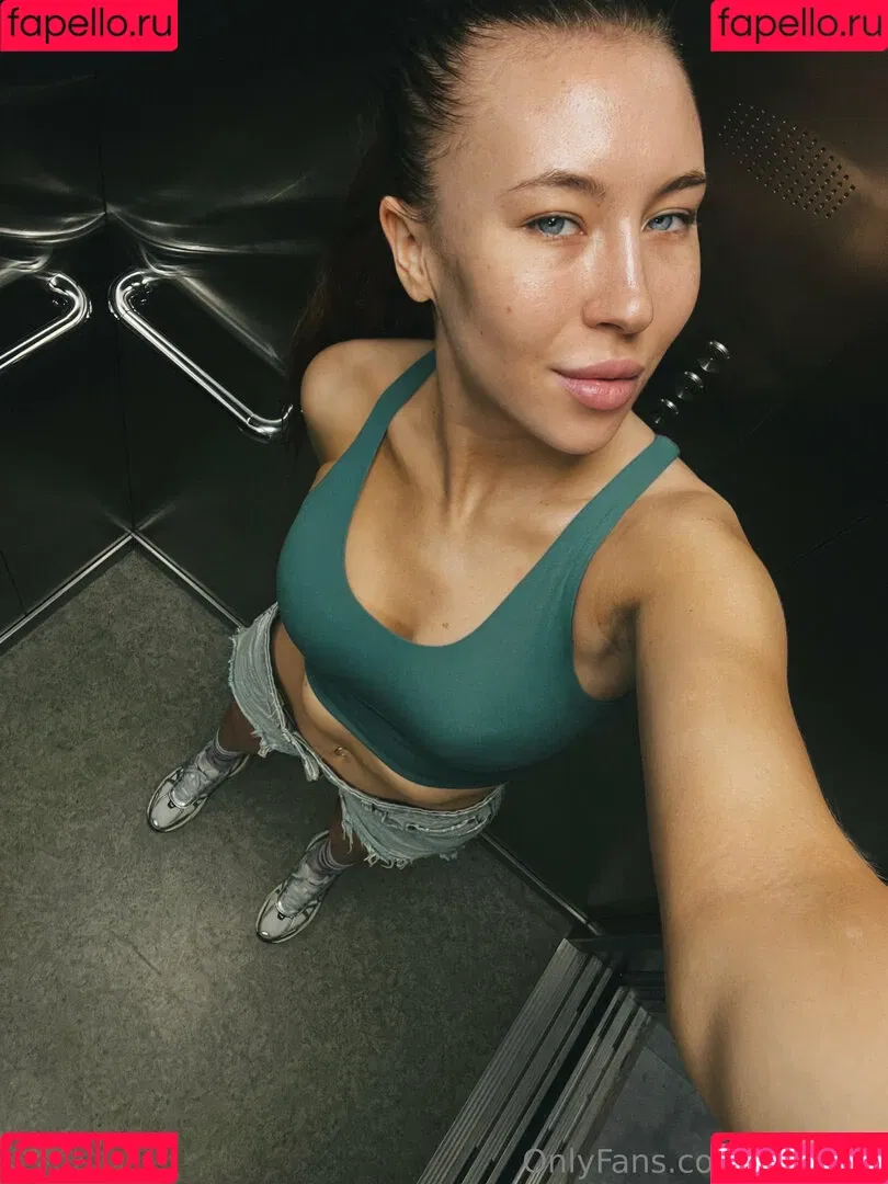 xxxoli Onlyfans Photo Gallery 