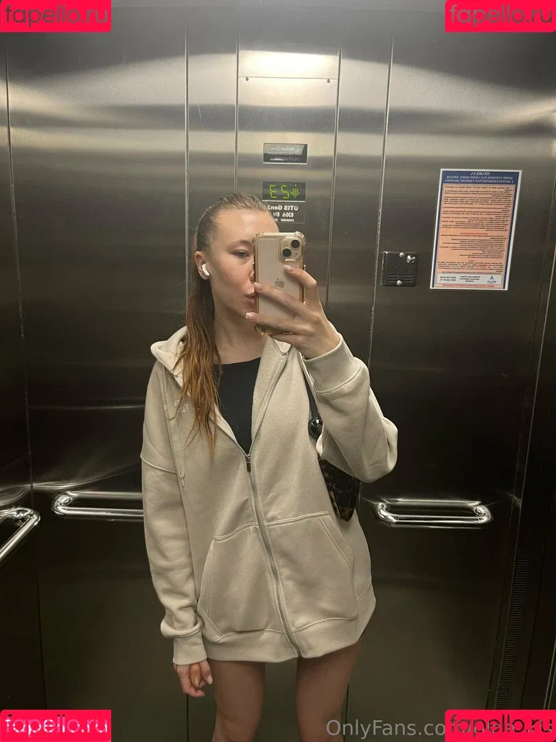 xxxoli Onlyfans Photo Gallery 