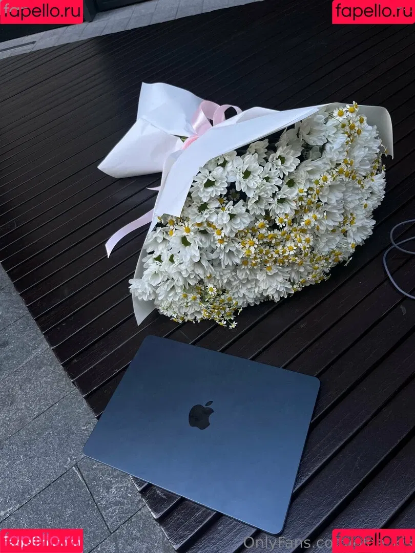 xxxoli Onlyfans Photo Gallery 