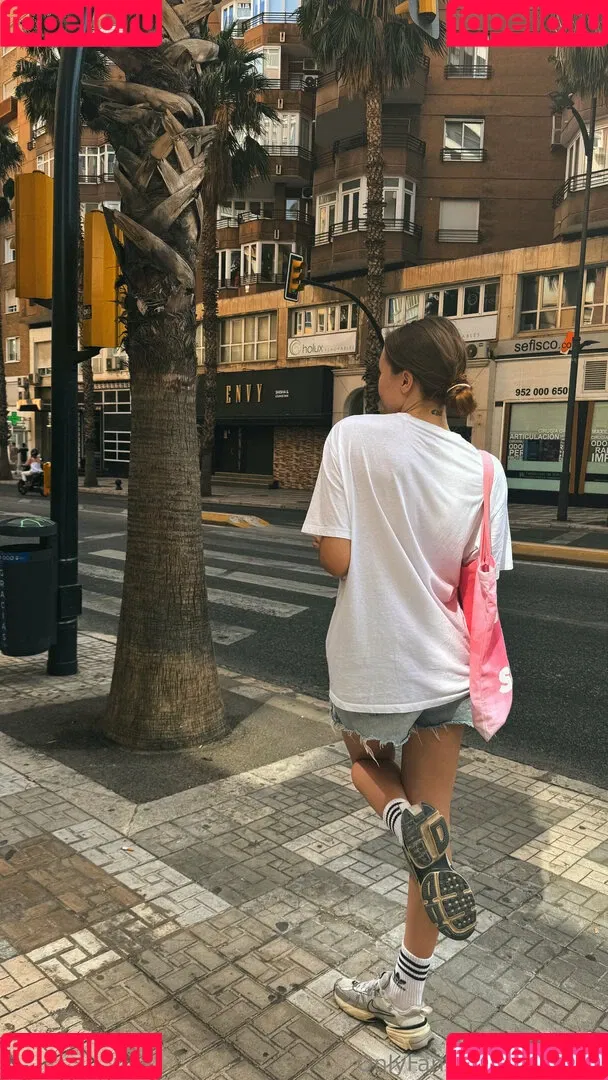 xxxoli Onlyfans Photo Gallery 