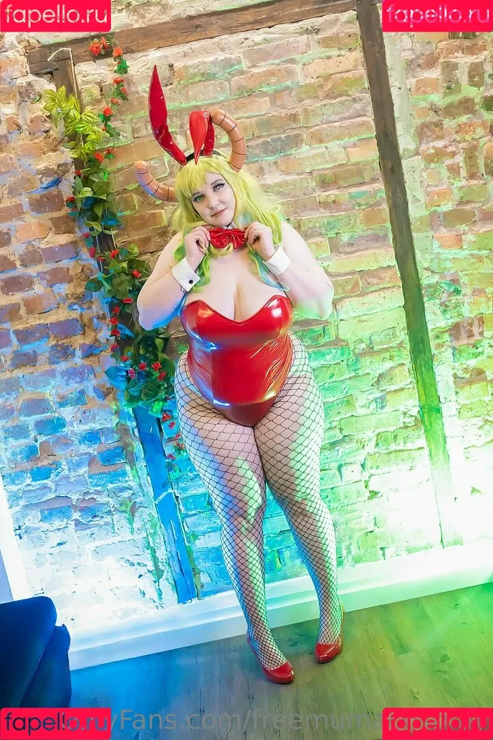 free_mommy / freemumacosplay Onlyfans Photo Gallery 