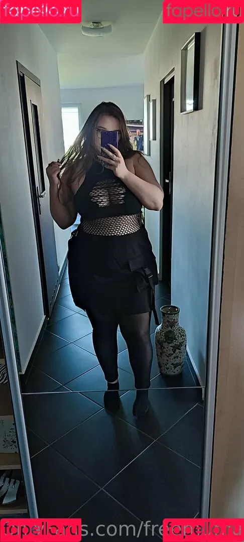 free_mommy / freemumacosplay Onlyfans Photo Gallery 