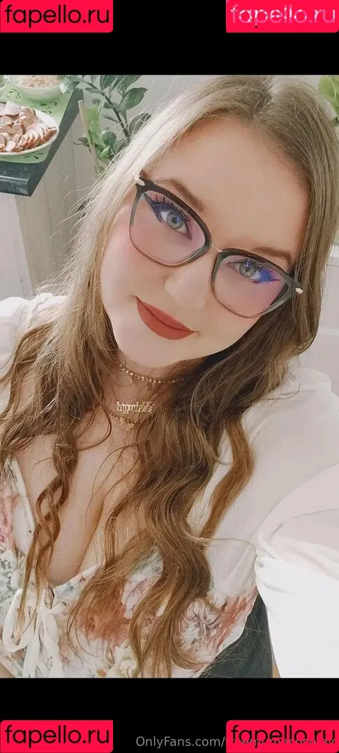 free_mommy / freemumacosplay Onlyfans Photo Gallery 