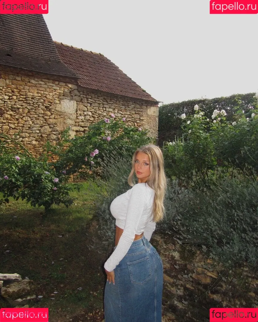 ellie_ann / elly / elly.ann / ellyy.ann Onlyfans Photo Gallery 