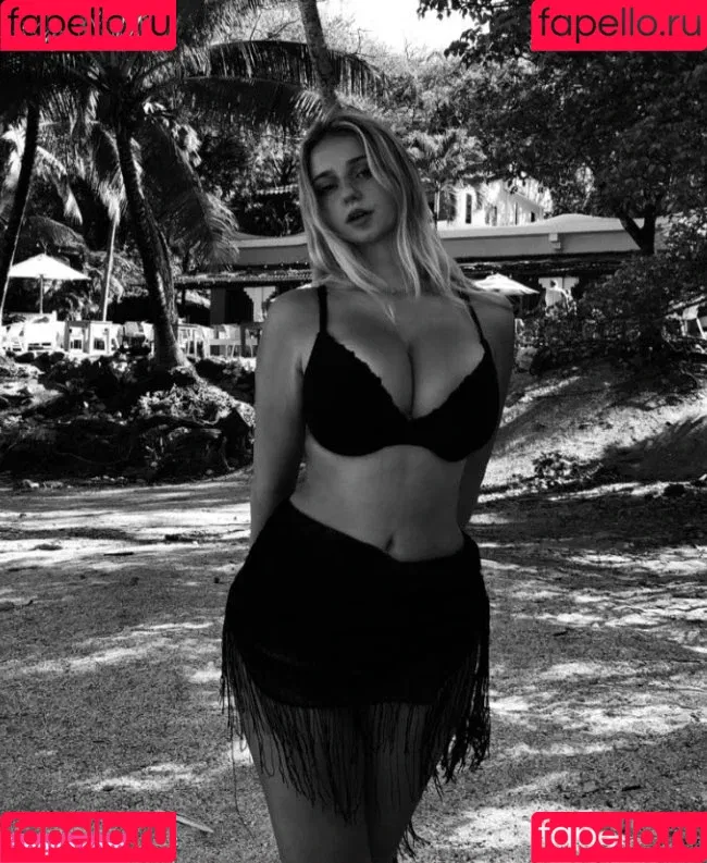 ellie_ann / elly / elly.ann / ellyy.ann Onlyfans Photo Gallery 