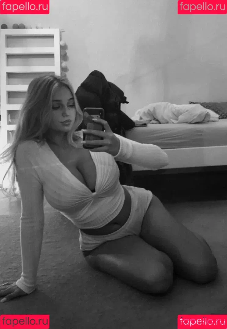 ellie_ann / elly / elly.ann / ellyy.ann Onlyfans Photo Gallery 