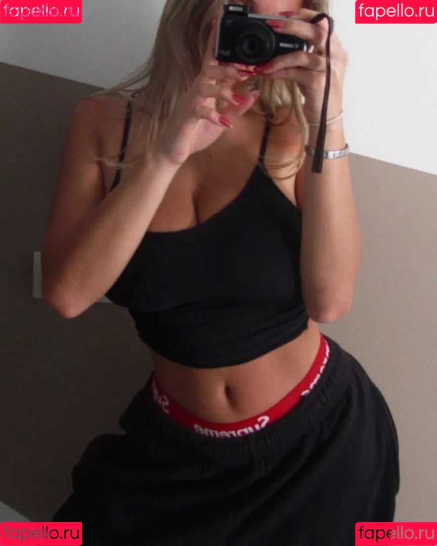 ellie_ann / elly / elly.ann / ellyy.ann Onlyfans Photo Gallery 