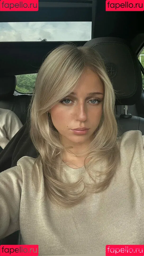 ellie_ann / elly / elly.ann / ellyy.ann Onlyfans Photo Gallery 