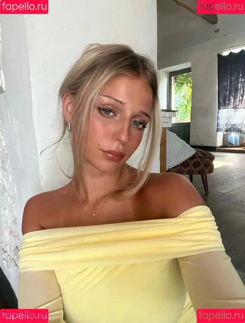 ellie_ann / elly / elly.ann / ellyy.ann Onlyfans Photo Gallery 