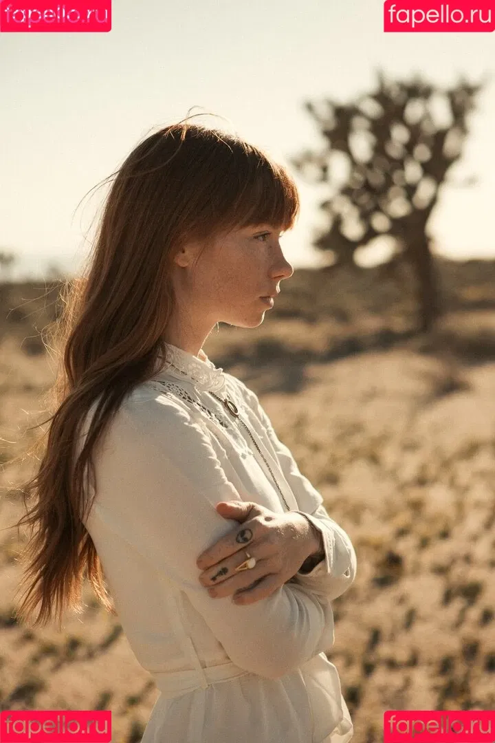 Hattie Watson / eittahton Onlyfans Photo Gallery 