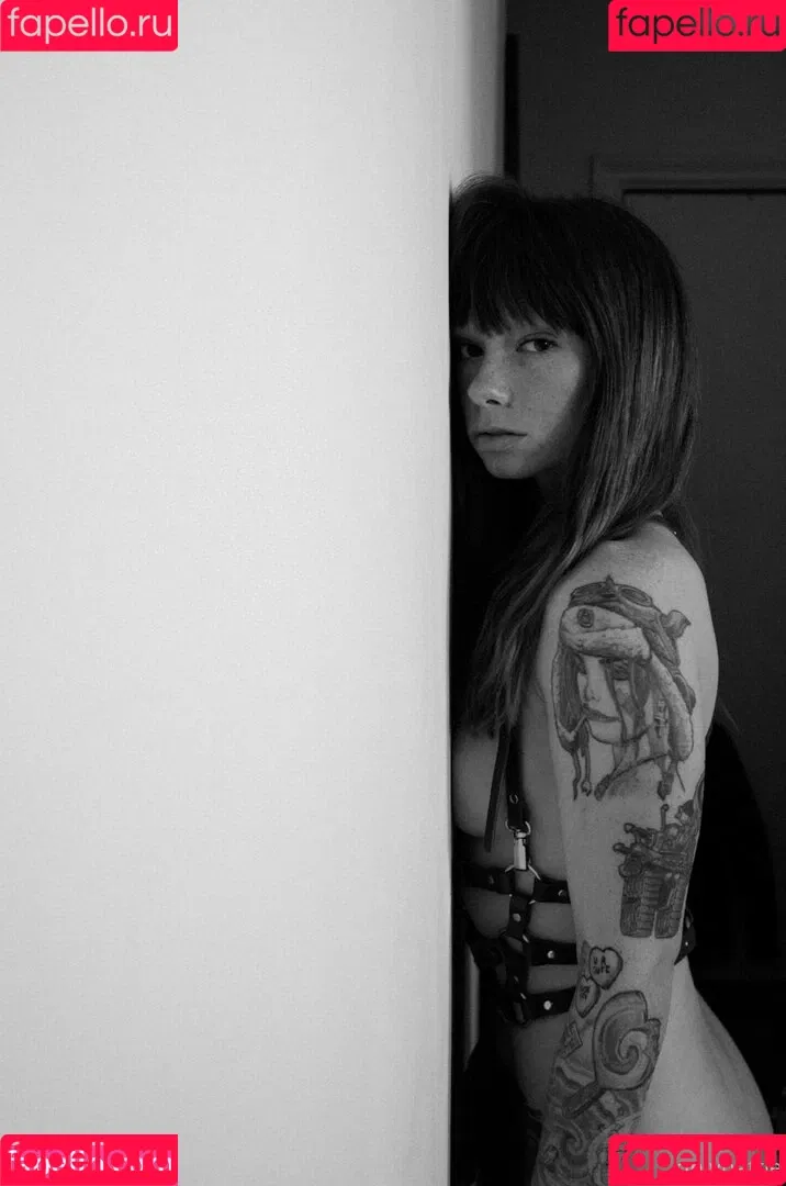 Hattie Watson / eittahton Onlyfans Photo Gallery 