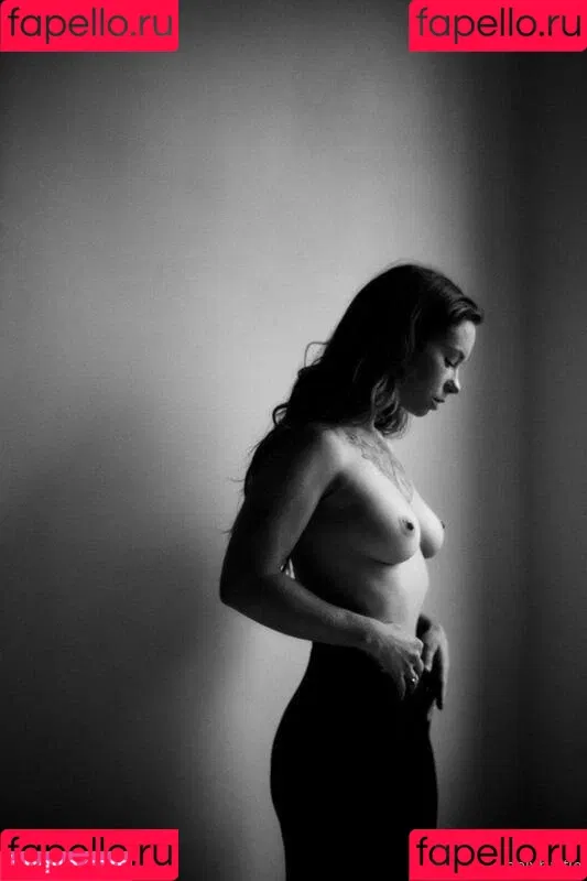 Hattie Watson / eittahton Onlyfans Photo Gallery 