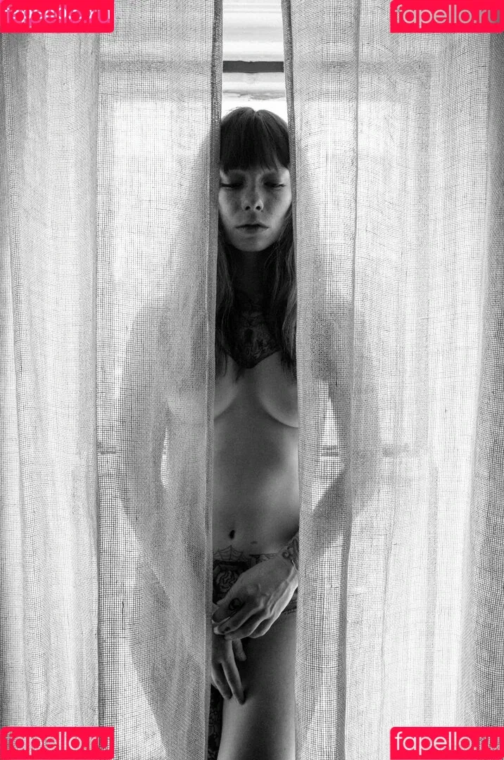 Hattie Watson / eittahton Onlyfans Photo Gallery 