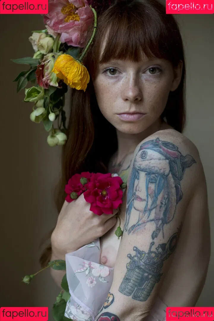 Hattie Watson / eittahton Onlyfans Photo Gallery 