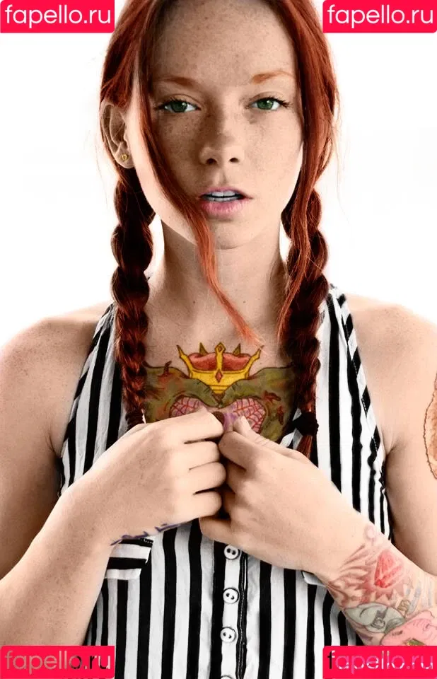 Hattie Watson / eittahton Onlyfans Photo Gallery 