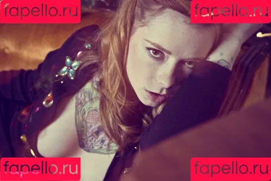 Hattie Watson / eittahton Onlyfans Photo Gallery 