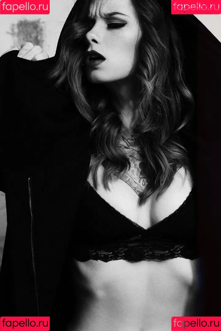 Hattie Watson / eittahton Onlyfans Photo Gallery 