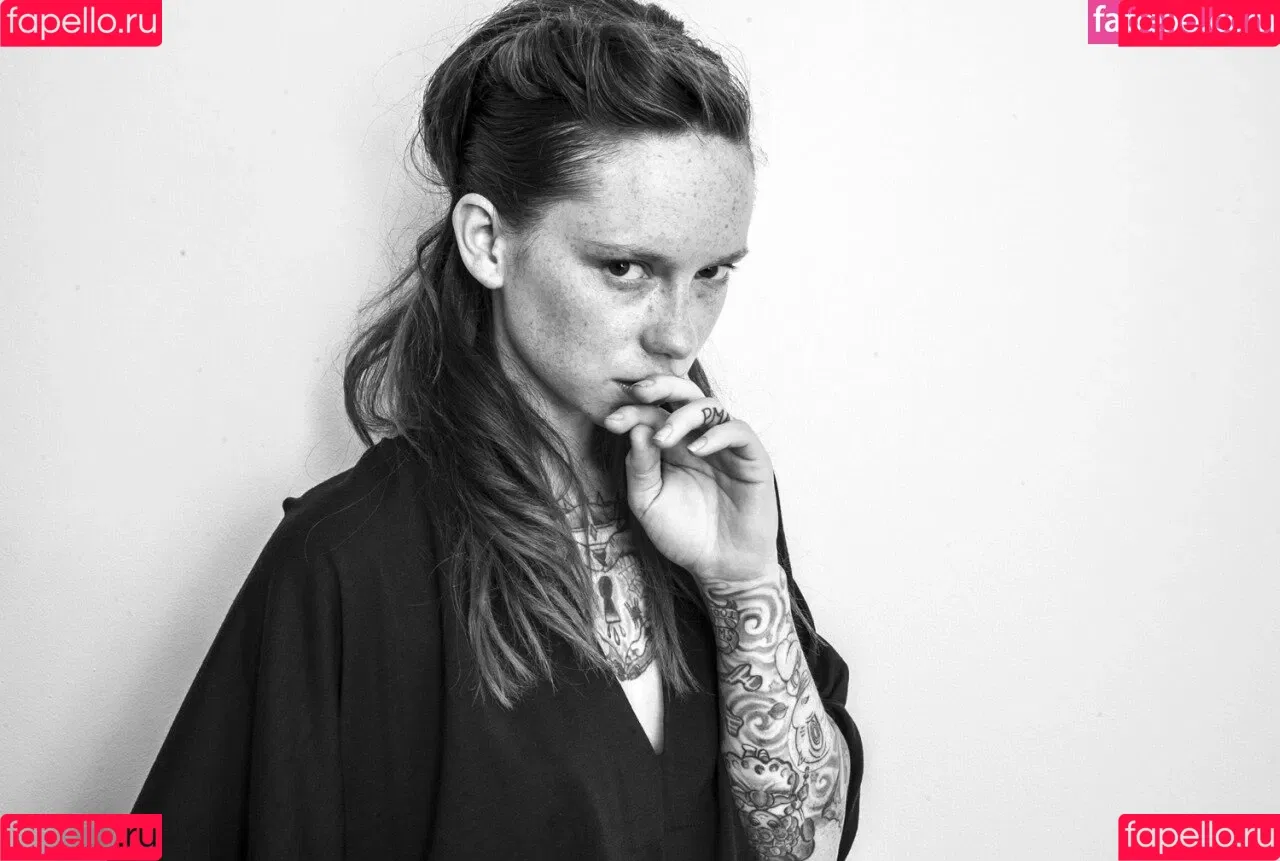 Hattie Watson / eittahton Onlyfans Photo Gallery 