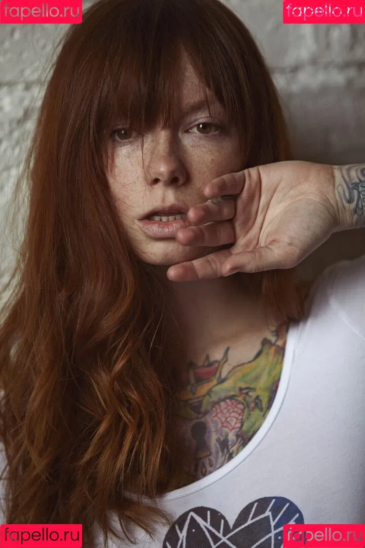 Hattie Watson / eittahton Onlyfans Photo Gallery 