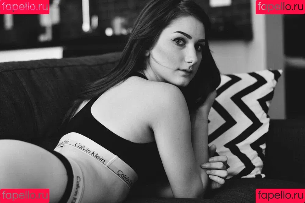 Bella Blu / bellablu_x / bellabluray / onlybellablu Onlyfans Photo Gallery 