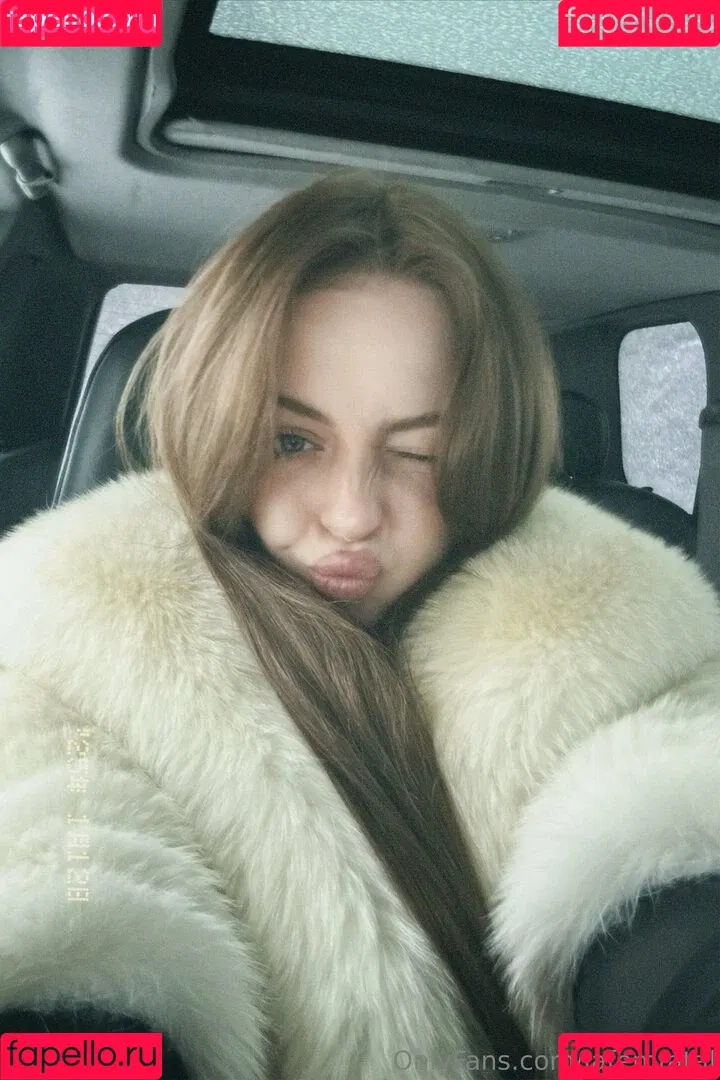 lafemfatal Onlyfans Photo Gallery 