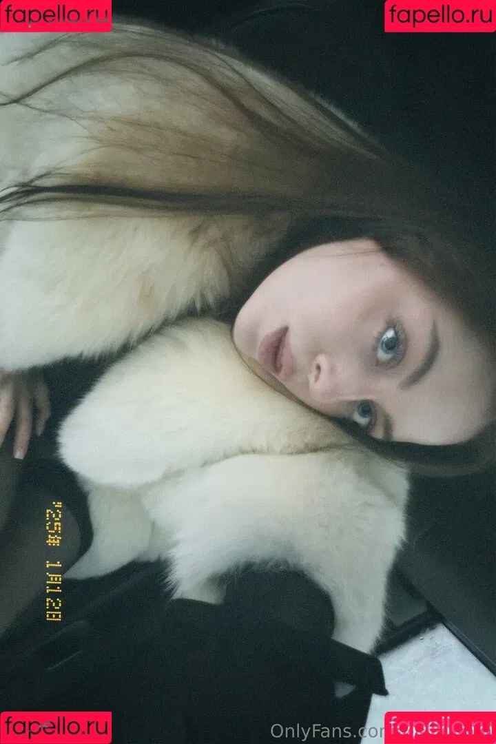 lafemfatal Onlyfans Photo Gallery 