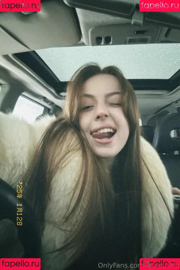 lafemfatal Onlyfans Photo Gallery 