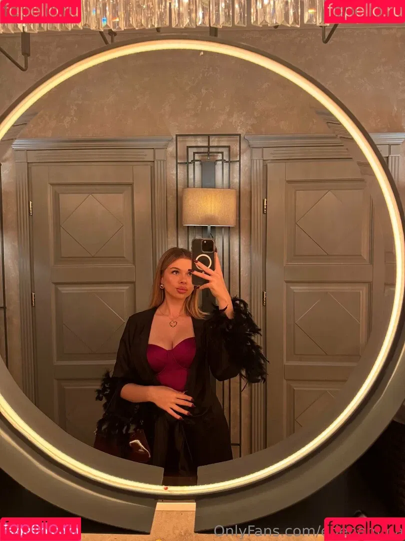 mi_mia_hart / mimirosahart Onlyfans Photo Gallery 