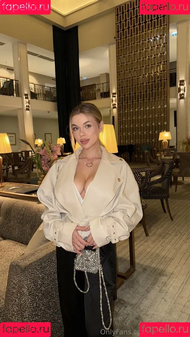 mi_mia_hart / mimirosahart Onlyfans Photo Gallery 