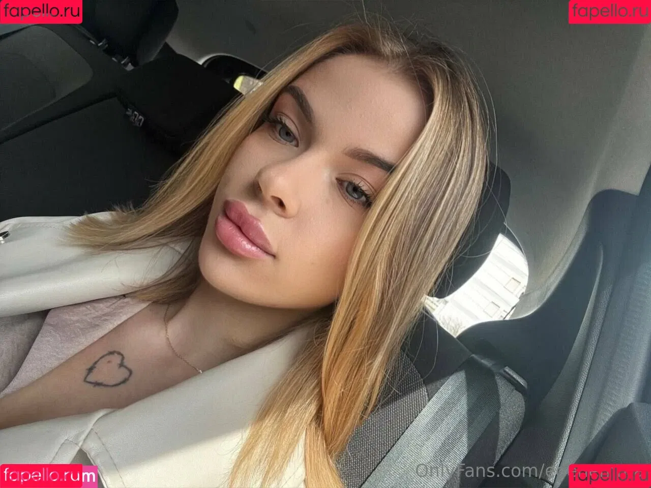 mi_mia_hart / mimirosahart Onlyfans Photo Gallery 