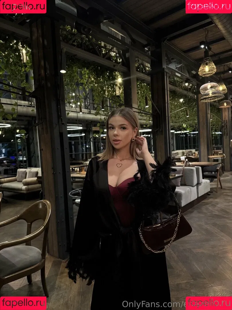 mi_mia_hart / mimirosahart Onlyfans Photo Gallery 