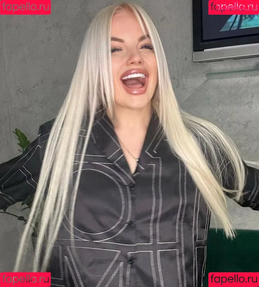 readthetease / stef_thetease Onlyfans Photo Gallery 