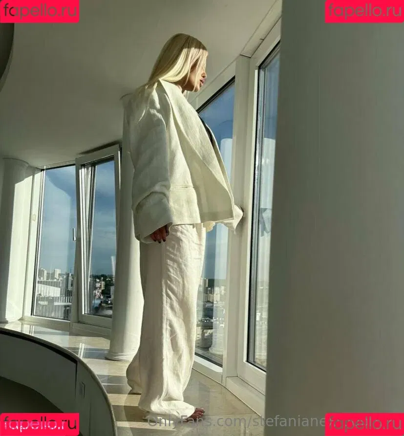 readthetease / stef_thetease Onlyfans Photo Gallery 