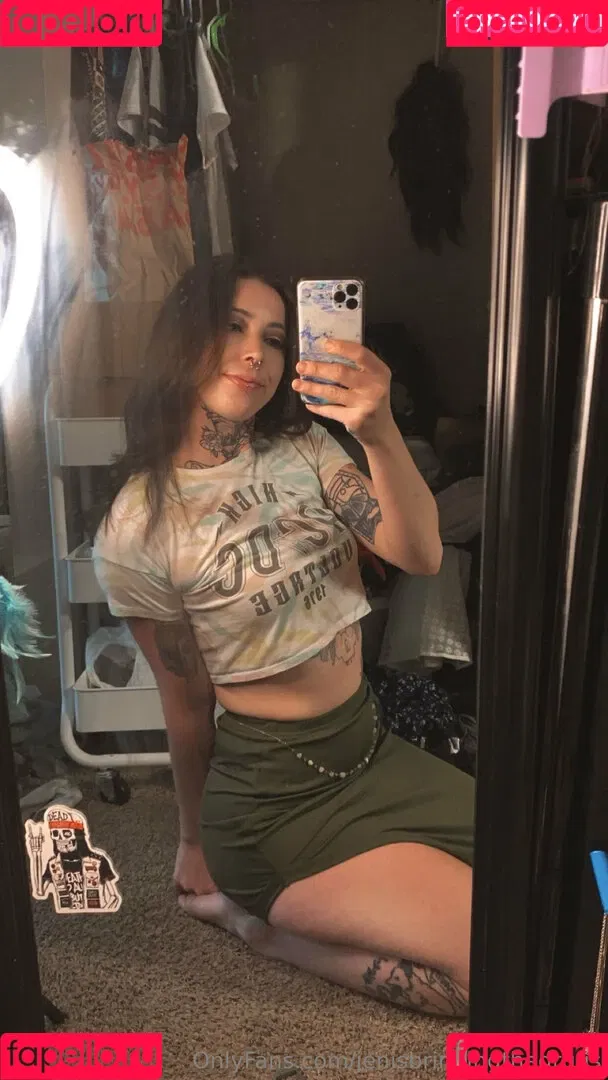 jenisbringingthedrugs / whitetrash_heart_throb Onlyfans Photo Gallery 