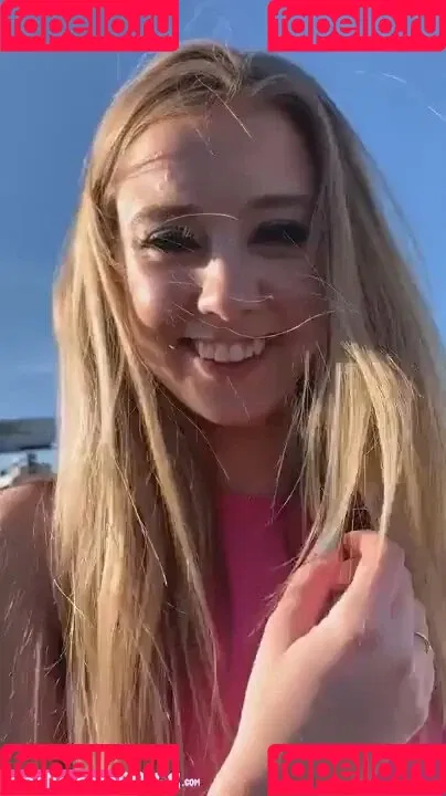 Haley Reed / and / haleyreedx / https: / thehaleyreed Onlyfans Photo Gallery 