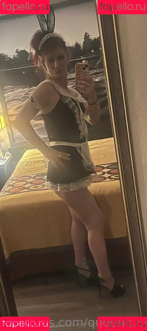 queen.b864 / thequeenshats Onlyfans Photo Gallery 