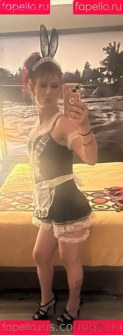 queen.b864 / thequeenshats Onlyfans Photo Gallery 