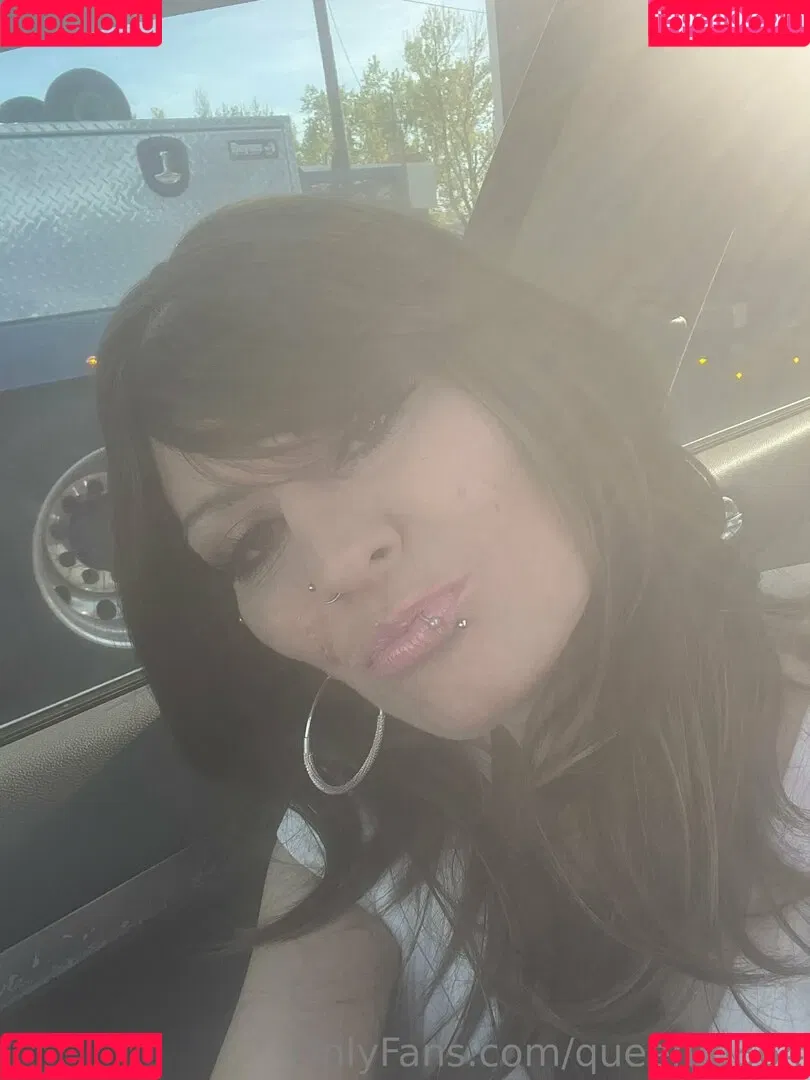 queen.b864 / thequeenshats Onlyfans Photo Gallery 