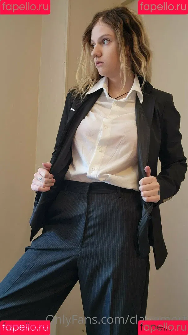 clairemort / clairemortartist Onlyfans Photo Gallery 