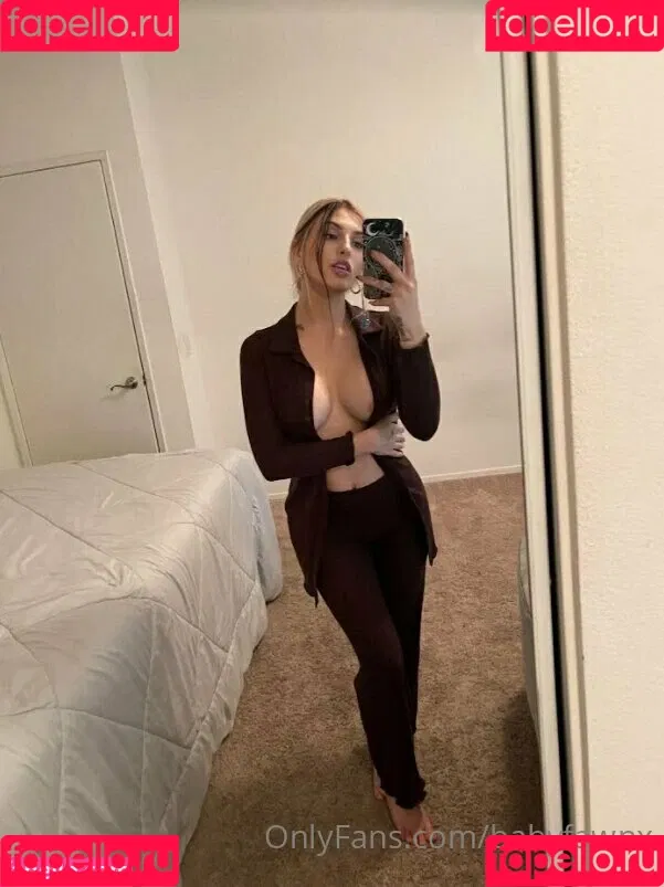 babyfawnx / babyfawnxo Onlyfans Photo Gallery 