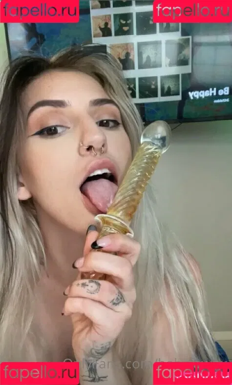 babyfawnx / babyfawnxo Onlyfans Photo Gallery 